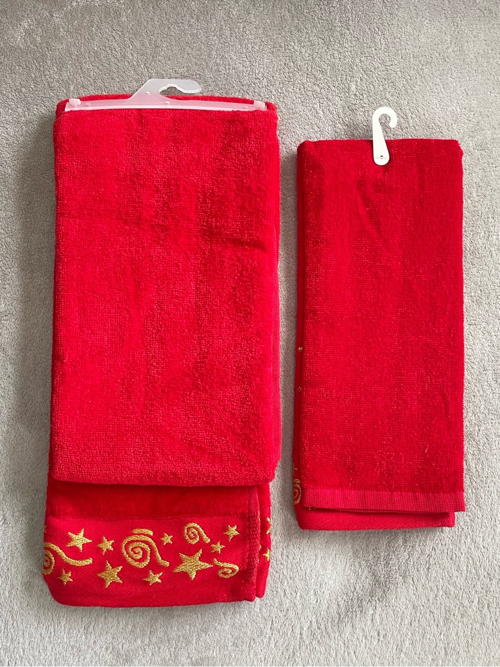 Festive Red Christmas Tree Kitchen Towels - Picture 3 of 7
